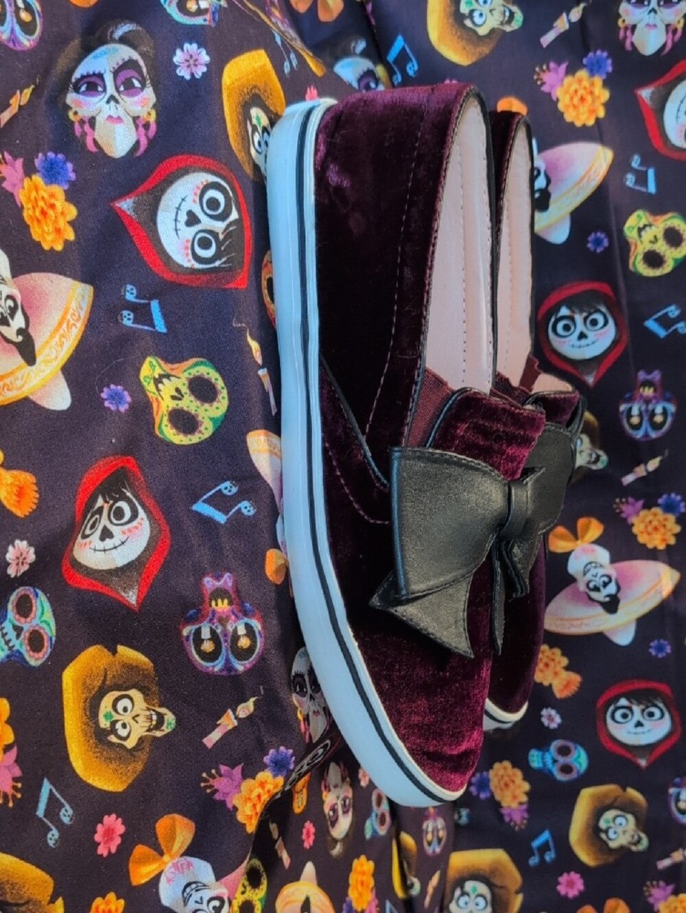 kate spade Velvet Bow Slip-On Sneakers in Plum and Black - Picture 4 of 5